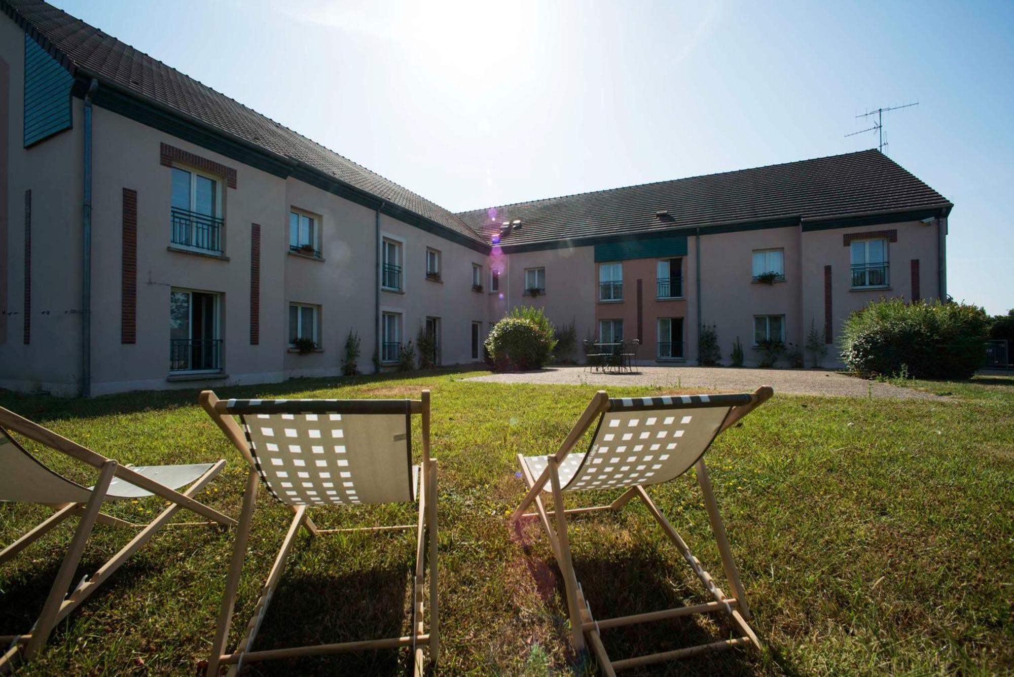 Brit Hotel Du Perche Nogent-le-Rotrou Kültér fotó