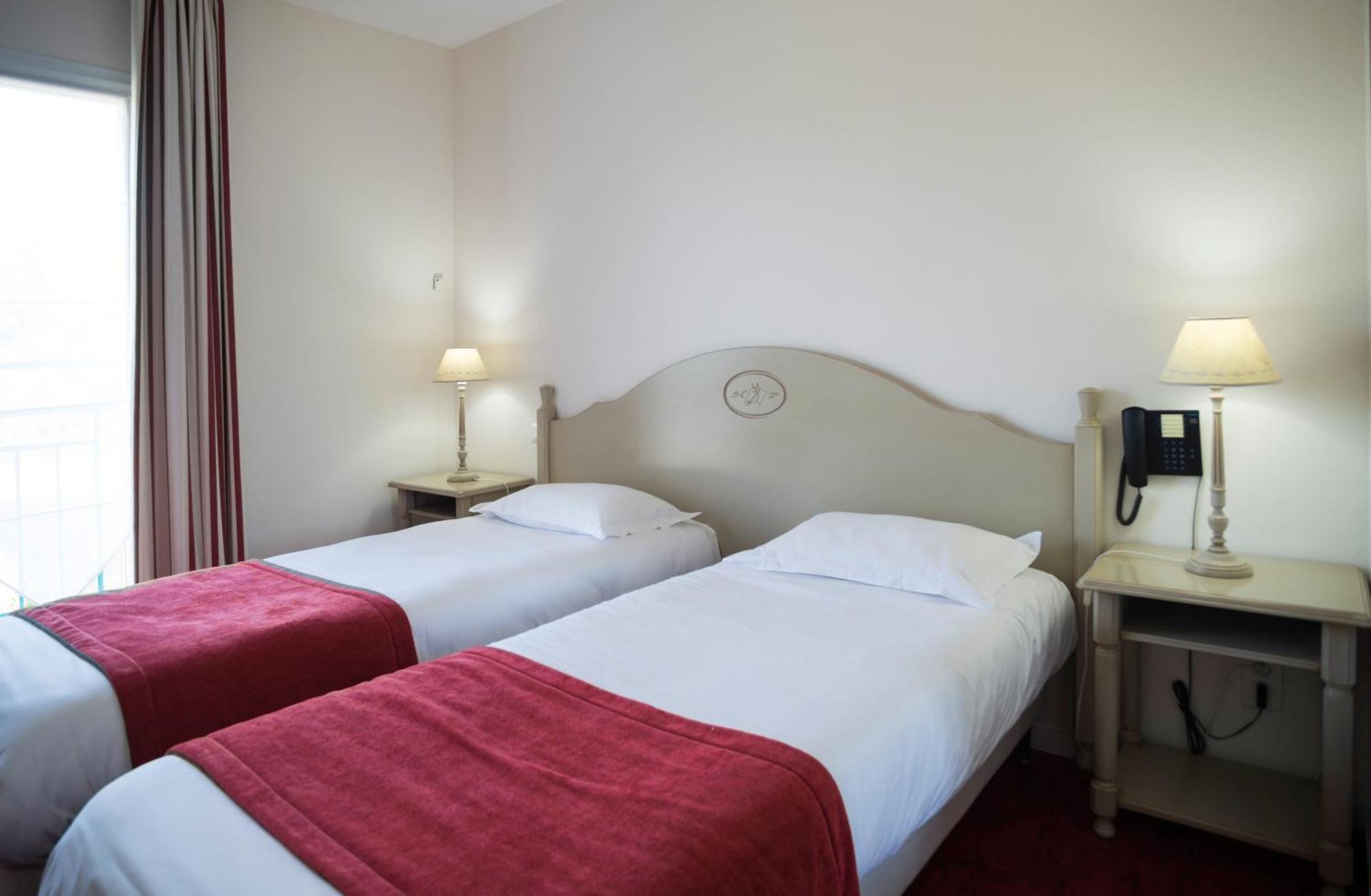 Brit Hotel Du Perche Nogent-le-Rotrou Kültér fotó